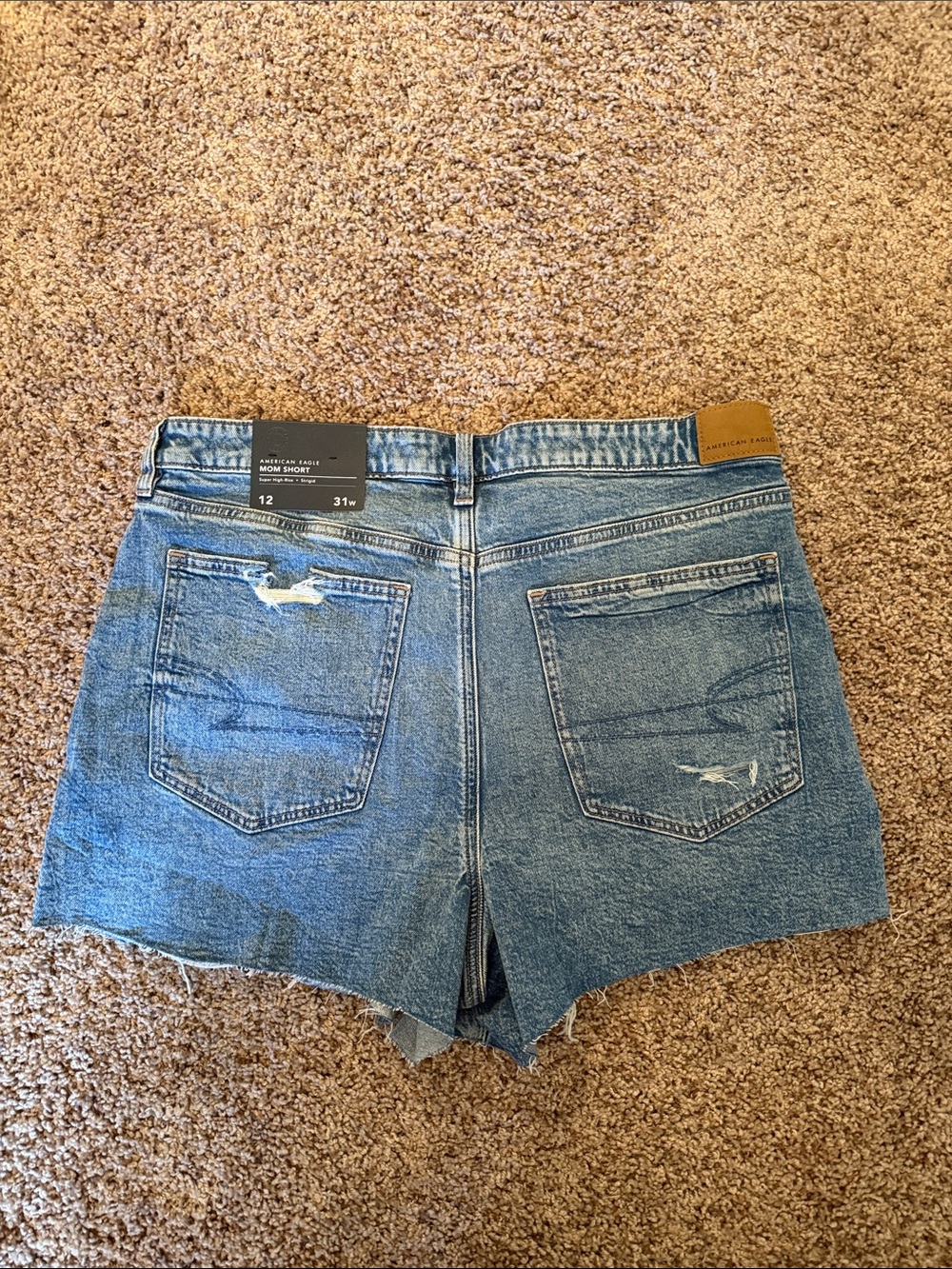 NWT American Eagle Strigid Mom Short with Criss-Cross Button Front Detail - 12 - Picture 5 of 6